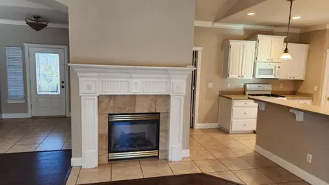 2133 Darsha, Redding, CA 96003 photo 4