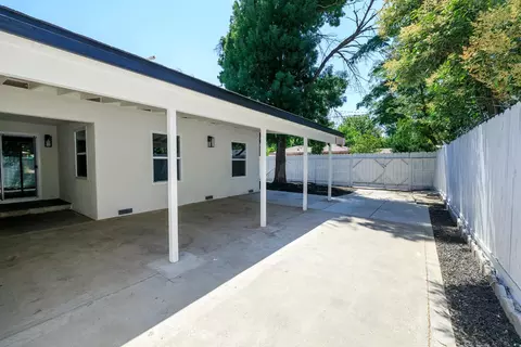 Exterior - 2423 Miller Ave, Modesto, CA 95354 photo 4 of 15