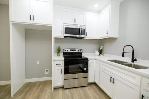 Kitchen - 2423 Miller Ave, Modesto, CA 95354 photo 3 of 3