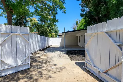 Exterior - 2423 Miller Ave, Modesto, CA 95354 photo 12 of 15