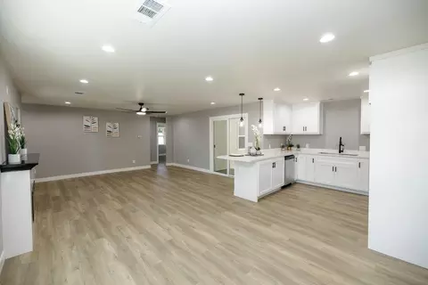 Living - 2423 Miller Ave, Modesto, CA 95354 photo 5 of 11