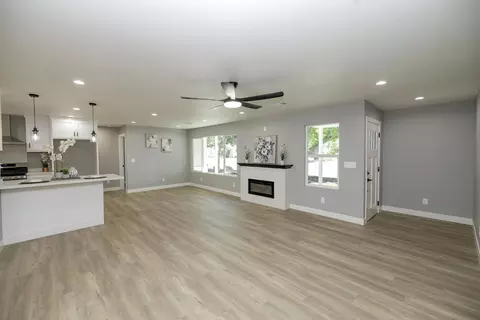 Living - 2423 Miller Ave, Modesto, CA 95354 photo 1 of 11