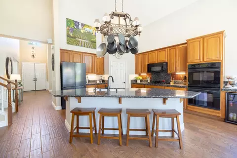 Kitchen - 24 Java Ct, Sacramento, CA 95835 photo 3 of 7