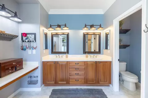 Bath - 24 Java Ct, Sacramento, CA 95835 photo 4 of 5