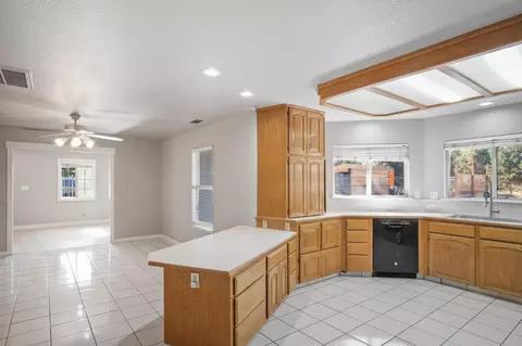 225 N Dakota Ave, Modesto, CA 95358 photo 18