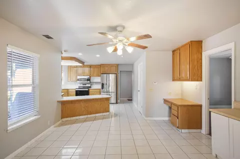225 N Dakota Ave, Modesto, CA 95358 photo 11