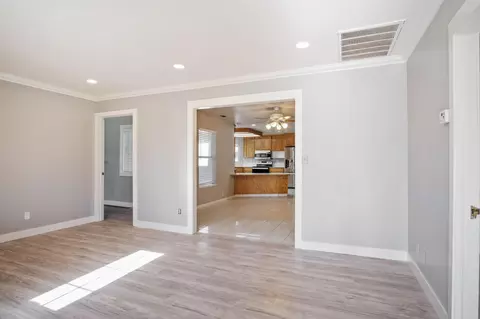 225 N Dakota Ave, Modesto, CA 95358 photo 10