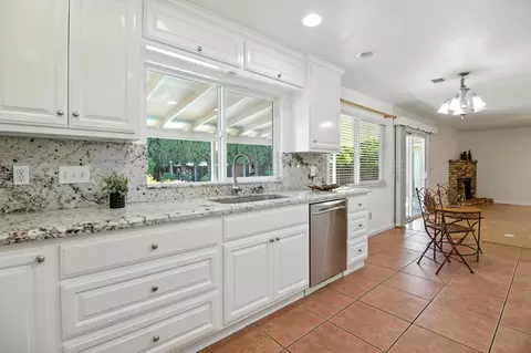 3400 Santos Ct, Turlock, CA 95382 photo 3