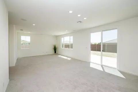 722 Haworth Dr, Patterson, CA 95363 photo 8
