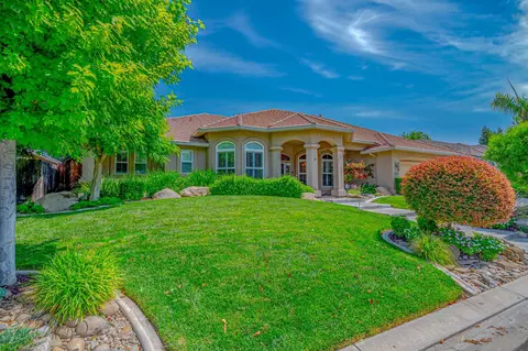 2029 Robin Hood Ln, Merced, CA 95340 photo 3