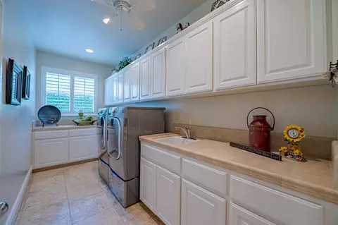 2029 Robin Hood Ln, Merced, CA 95340 photo 40