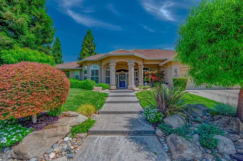 2029 Robin Hood Ln, Merced, CA 95340 photo 1