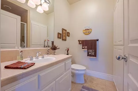 2029 Robin Hood Ln, Merced, CA 95340 photo 11