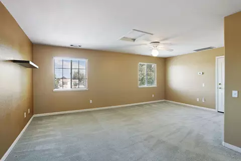 Living - 624 Summerton Ln, Turlock, CA 95382 photo 1 of 11
