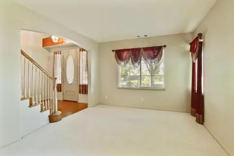 Living - 624 Summerton Ln, Turlock, CA 95382 photo 5 of 11