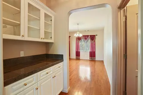 Entry Way - 624 Summerton Ln, Turlock, CA 95382 photo 9 of 9
