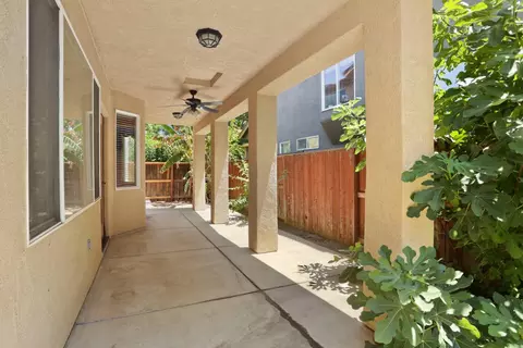 Exterior - 624 Summerton Ln, Turlock, CA 95382 photo 6 of 9