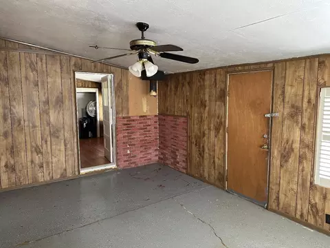Living - 745 8th St, Williams, CA 95987 photo 3 of 3
