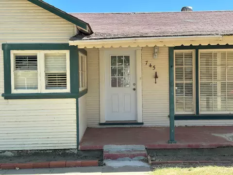Exterior - 745 8th St, Williams, CA 95987 photo 5 of 13