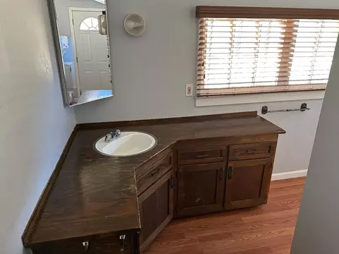 Bath - 745 8th St, Williams, CA 95987 photo 3 of 3
