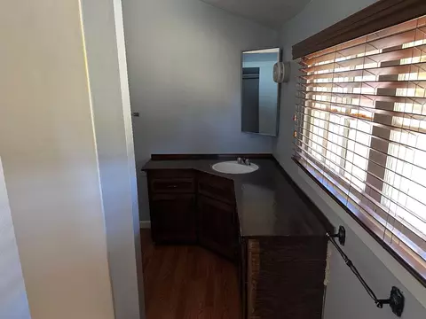 Bath - 745 8th St, Williams, CA 95987 photo 1 of 3