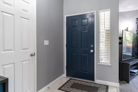 Entry Way - 3900 El Portal Pl, Modesto, CA 95357 photo 2 of 4