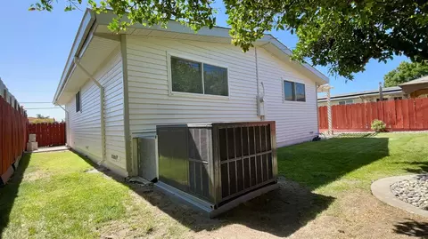 1924 Parker Ave, Tracy, CA 95376 photo 18
