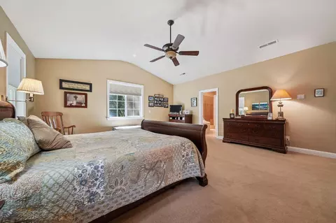 Bedroom - 18912 Ridge Rd, Pine Grove, CA 95665 photo 9 of 10