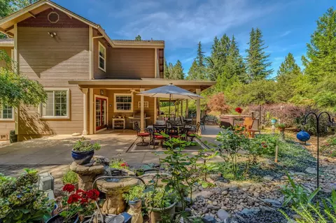 Exterior - 18912 Ridge Rd, Pine Grove, CA 95665 photo 13 of 25