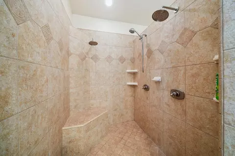 Bath - 18912 Ridge Rd, Pine Grove, CA 95665 photo 1 of 3