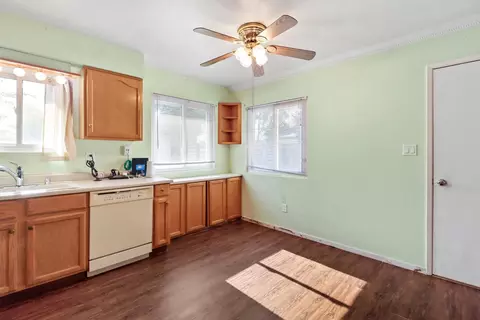 Kitchen - 910 1st St, Galt, CA 95632 photo 4 of 5