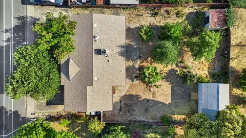 View/Area - 910 1st St, Galt, CA 95632 photo 2 of 6