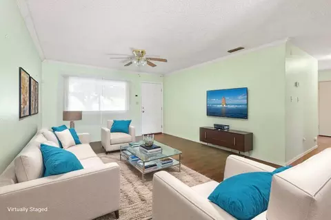 Living - 910 1st St, Galt, CA 95632 photo 1 of 4