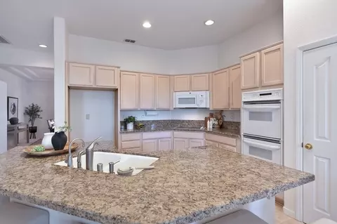 492 Williams St, Folsom, CA 95630 photo 13