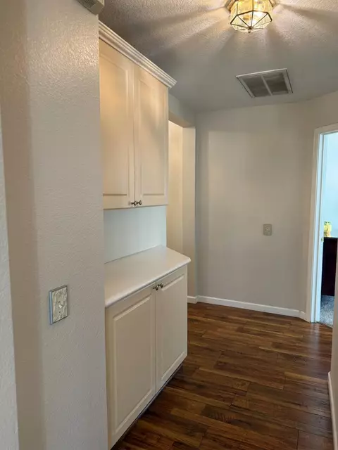 Entry Way - 1631 Milestone Cir, Modesto, CA 95357 photo 2 of 3