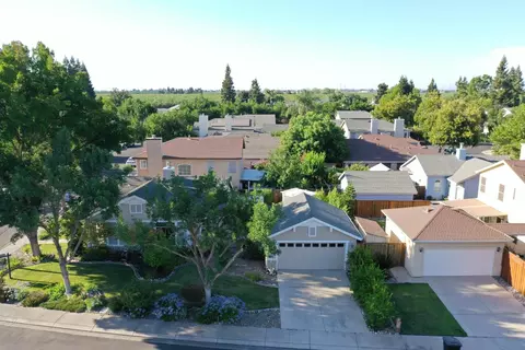 View/Area - 1631 Milestone Cir, Modesto, CA 95357 photo 4 of 8