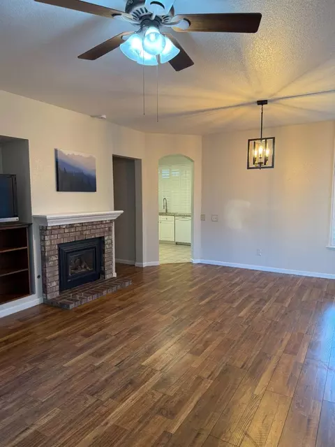 Living - 1631 Milestone Cir, Modesto, CA 95357 photo 2 of 4