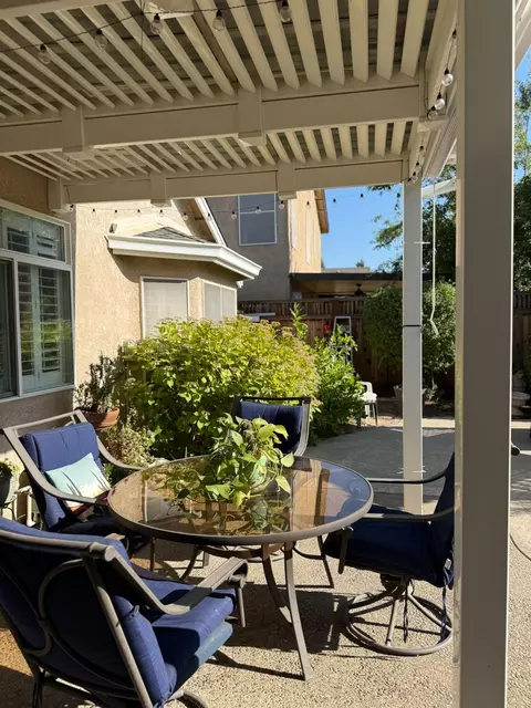 Exterior - 1631 Milestone Cir, Modesto, CA 95357 photo 6 of 7