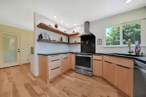 Kitchen - 20445 Wild Pine Dr, Pine Grove, CA 95665 photo 4 of 9