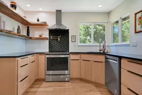 Kitchen - 20445 Wild Pine Dr, Pine Grove, CA 95665 photo 2 of 9