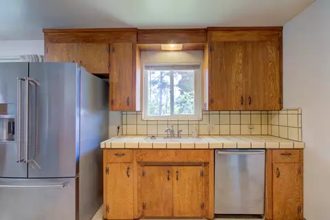 701 W 6th St, Gilroy, CA 95020 photo 15
