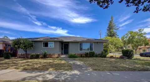 701 W 6th St, Gilroy, CA 95020 photo 2