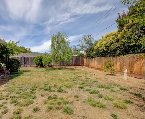 701 W 6th St, Gilroy, CA 95020 photo 30