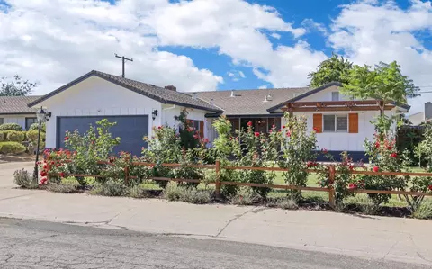542 Sturla St, Lodi, CA 95240 photo 2