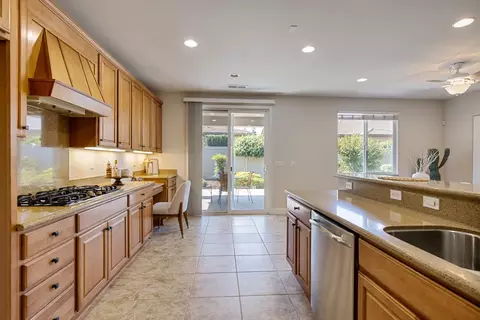 2216 Bellchase Dr, Manteca, CA 95336 photo 4