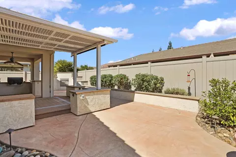 2375 Pepper Tree Ln, Manteca, CA 95336 photo 5