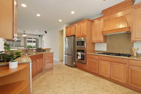 2375 Pepper Tree Ln, Manteca, CA 95336 photo 14