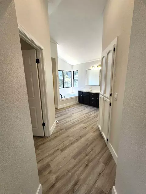 Entry Way - 1920 Hillview Dr, Tracy, CA 95377 photo 1 of 1