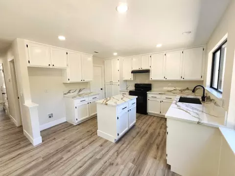 Kitchen - 1920 Hillview Dr, Tracy, CA 95377 photo 1 of 2