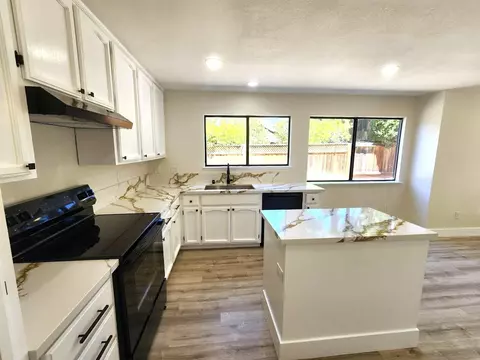 Kitchen - 1920 Hillview Dr, Tracy, CA 95377 photo 2 of 2